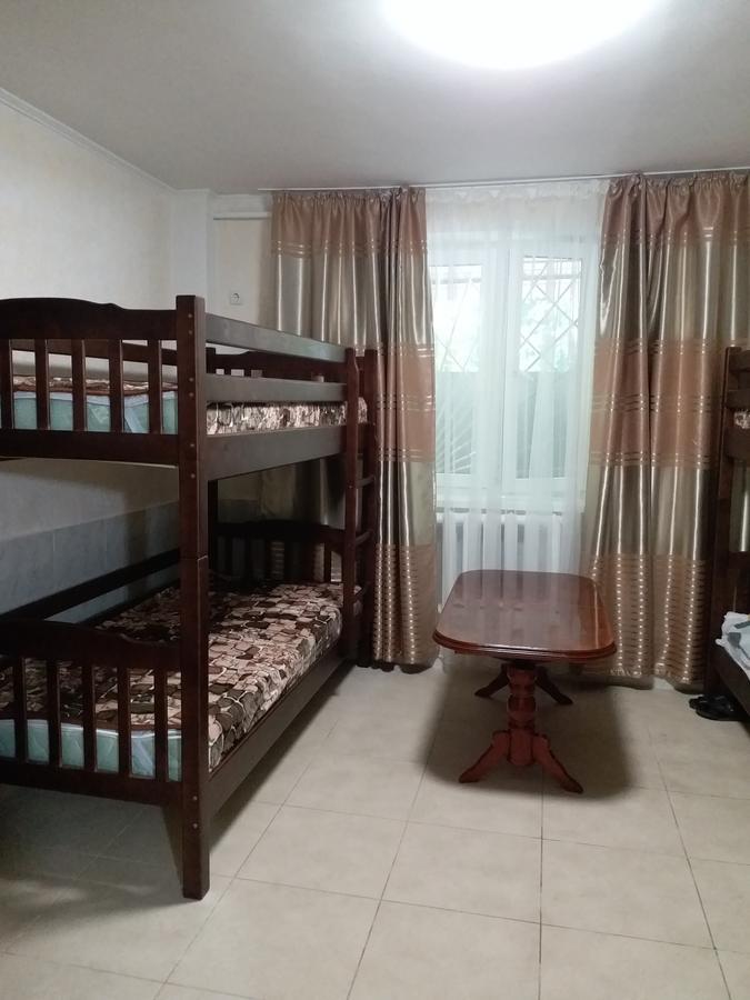 Nochka Hostel โอเดสซา ภายนอก รูปภาพ